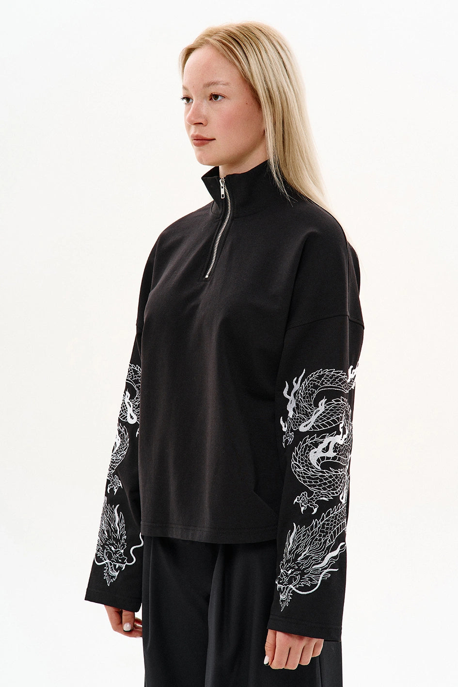 Oversized longsleeve with embroidery “Dobucu”