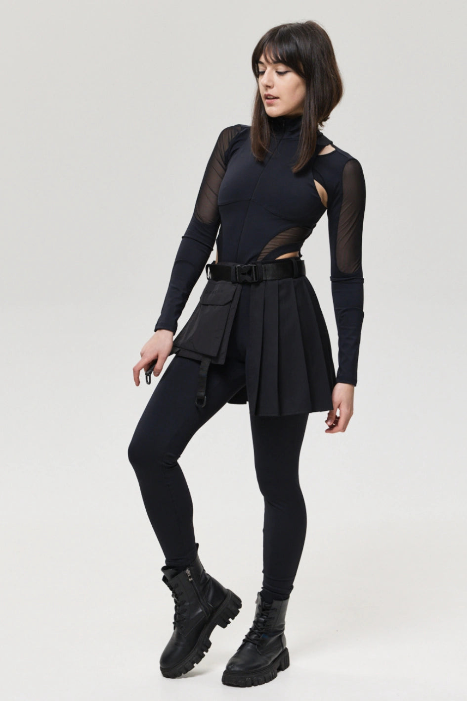 Nakładana spódnica z kieszenią „Obsidia”