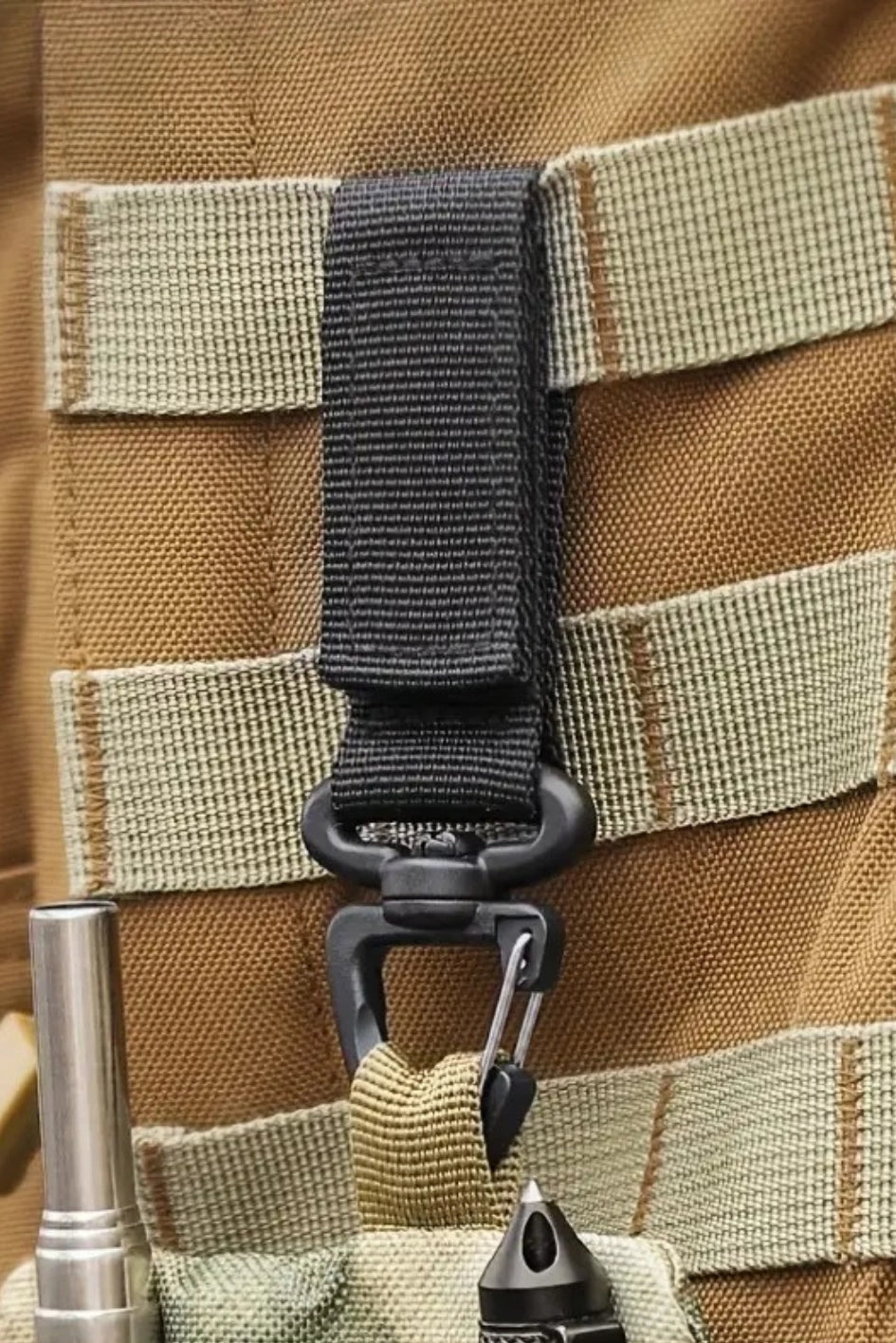 Schlüsselanhänger mit Karabiner und Klettverschluss