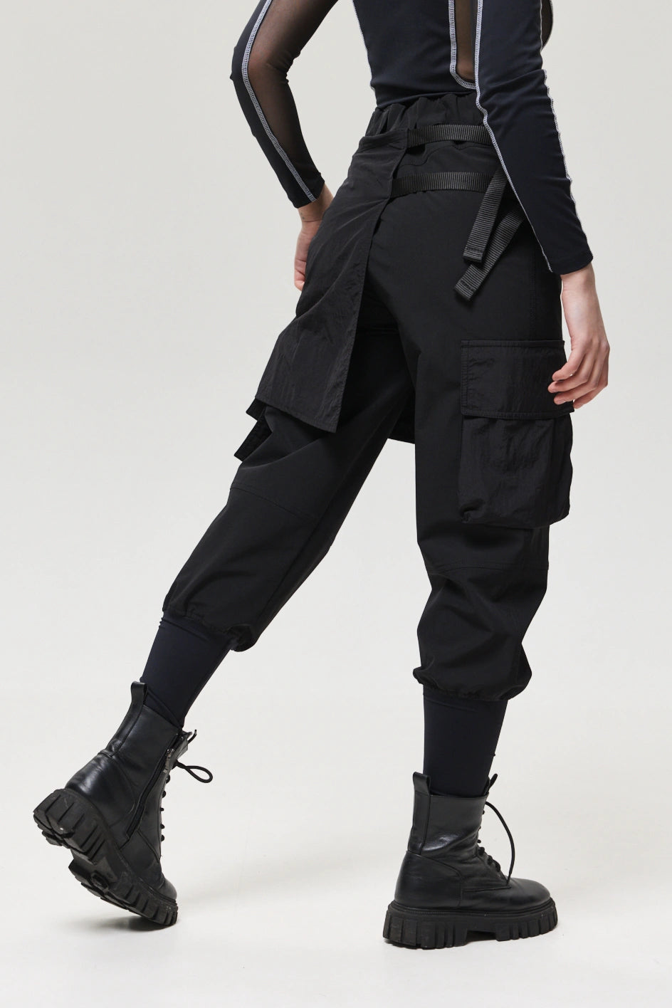 Spodnie z nakładaną spódnicą „Noxain”