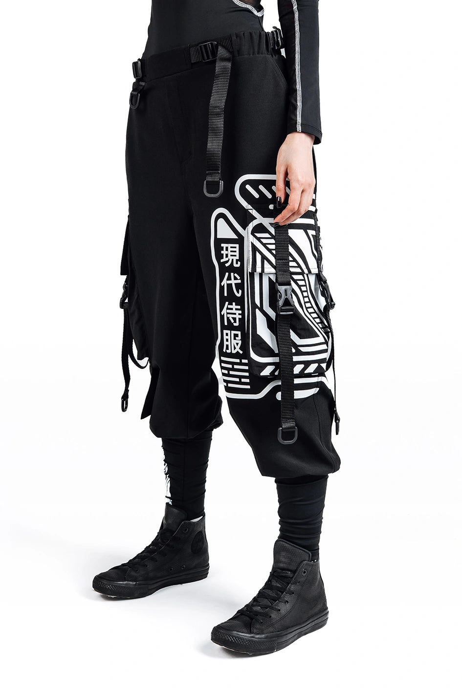 Damenhose mit Prints „Yoshida”