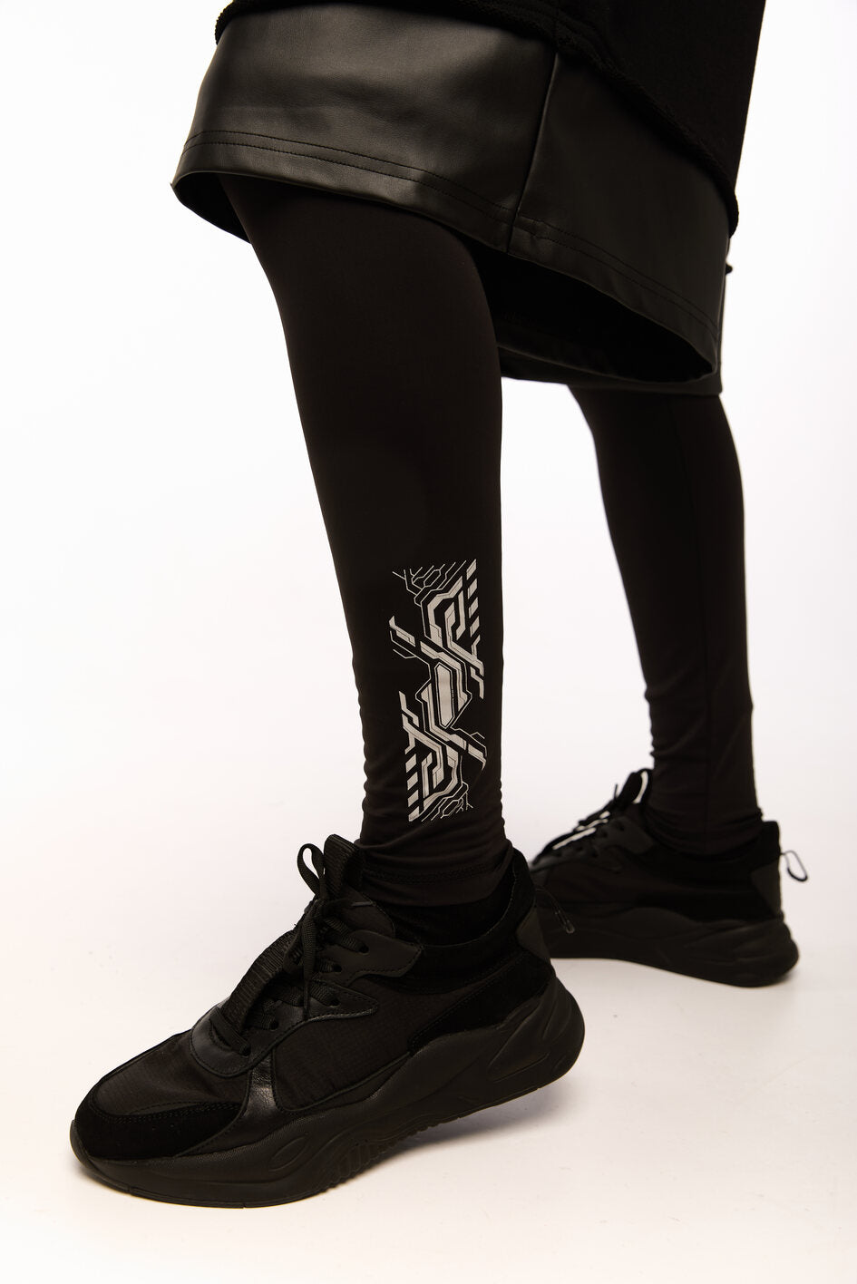Leggings mit Aufdruck „SM-2418“
