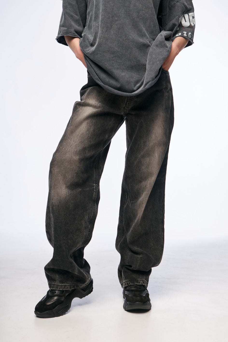 Baggy-Jeans mit Vintage-Effekt